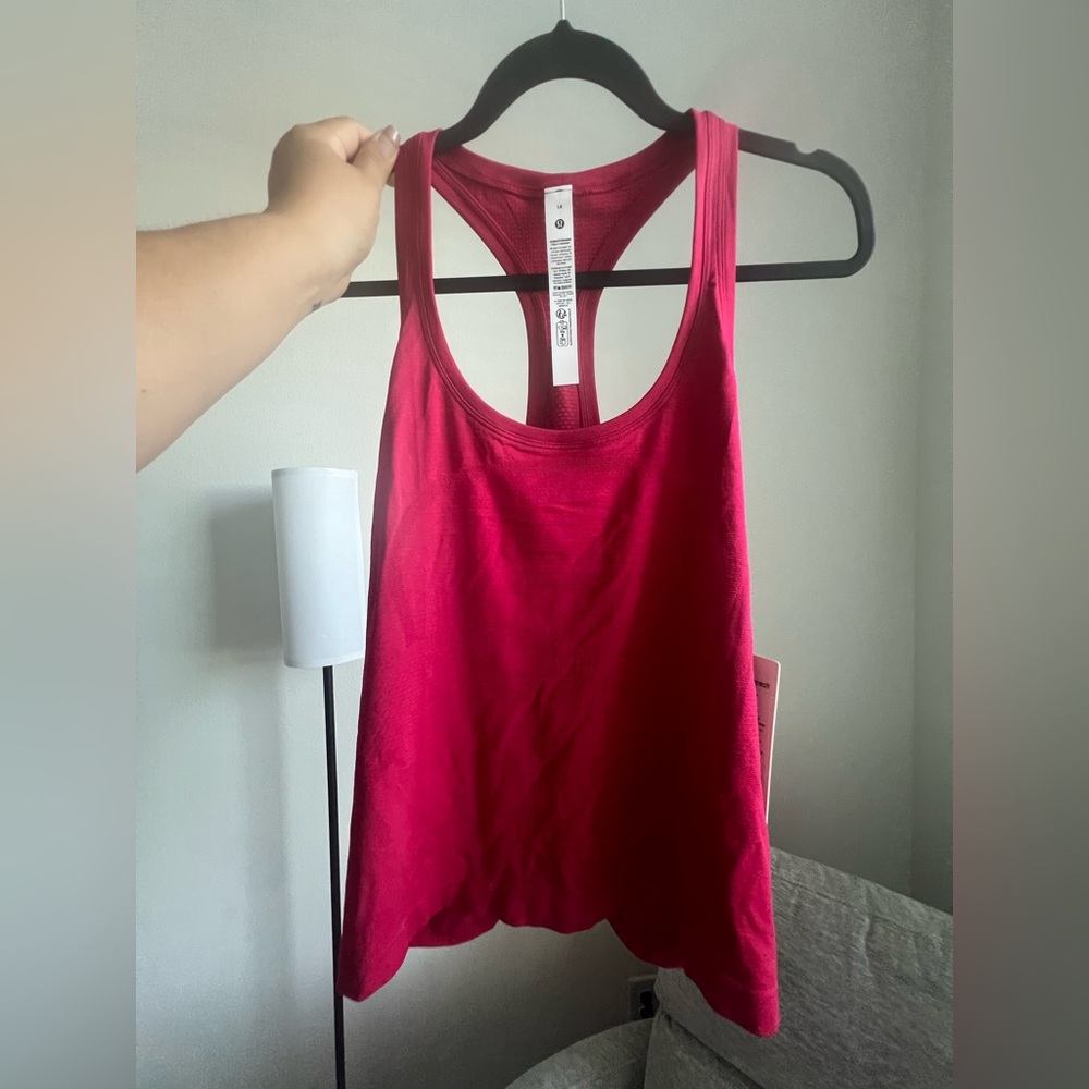 Swiftly Tech Scoopneck Tank 2.0